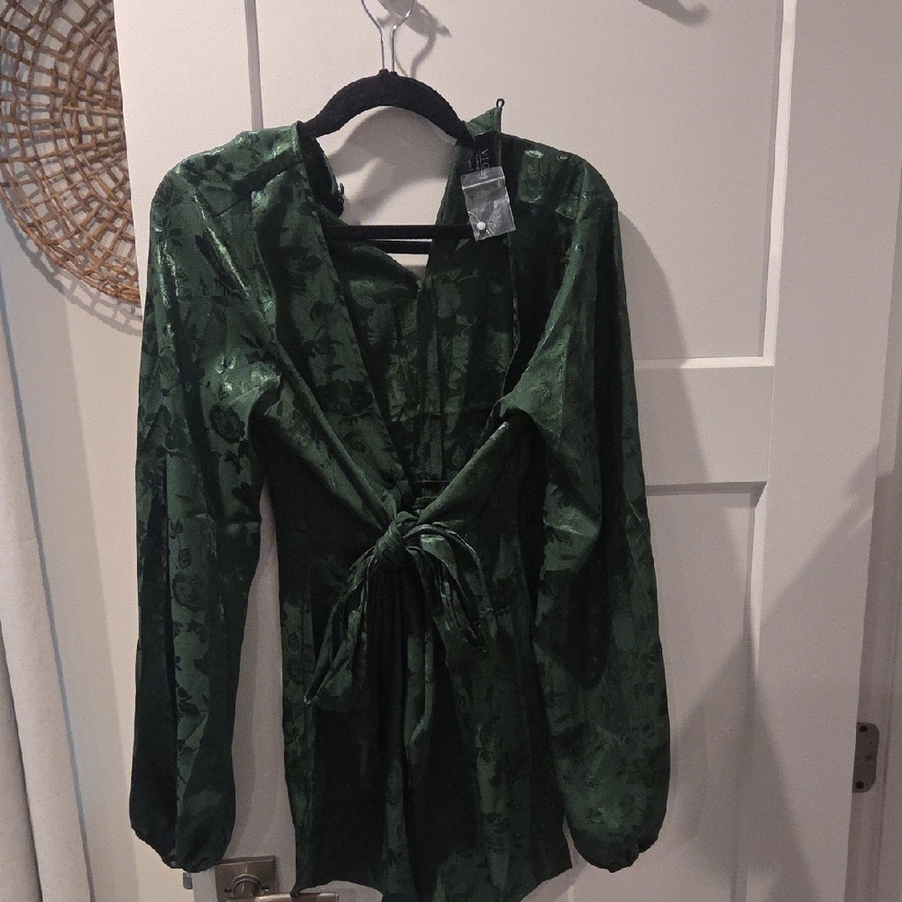 VICI Elegant Green Women's Top